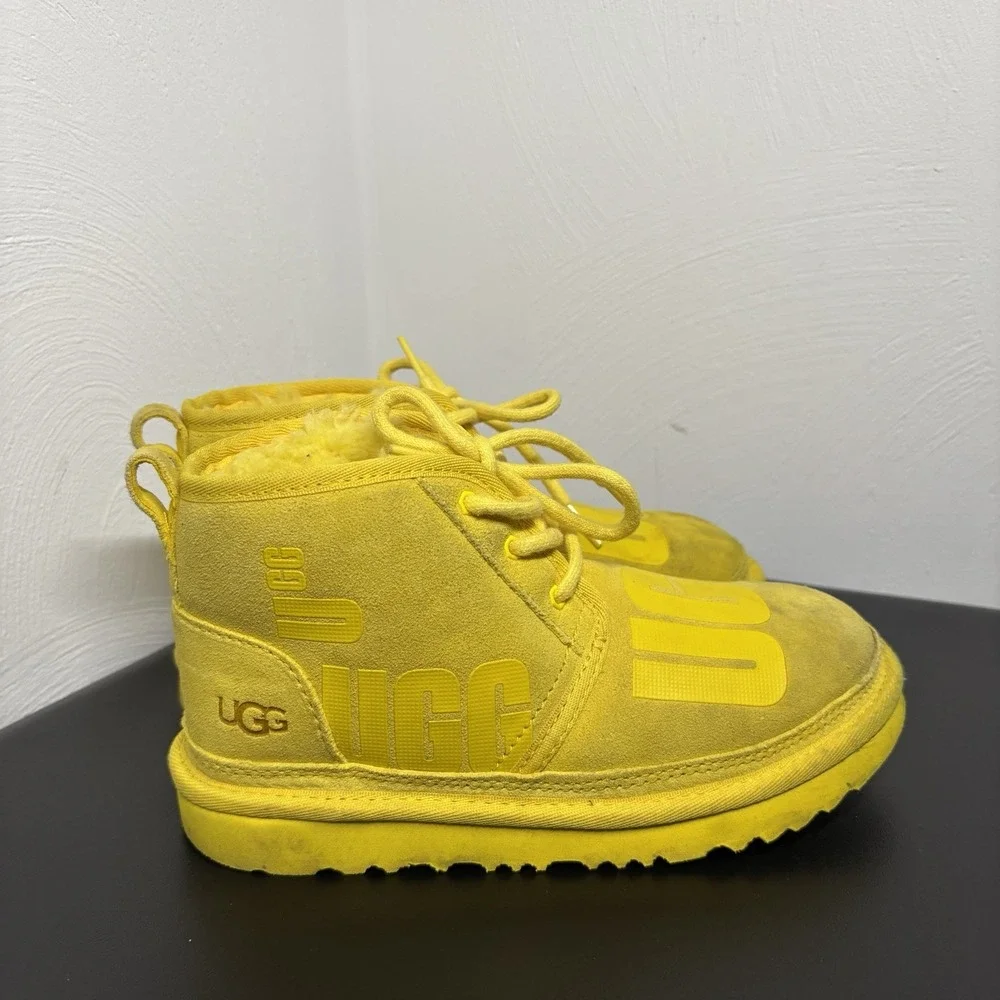 UGG Neumel ll Scatter Graphic Suede Classic Boots Kids Size Canary Yellow Size 2